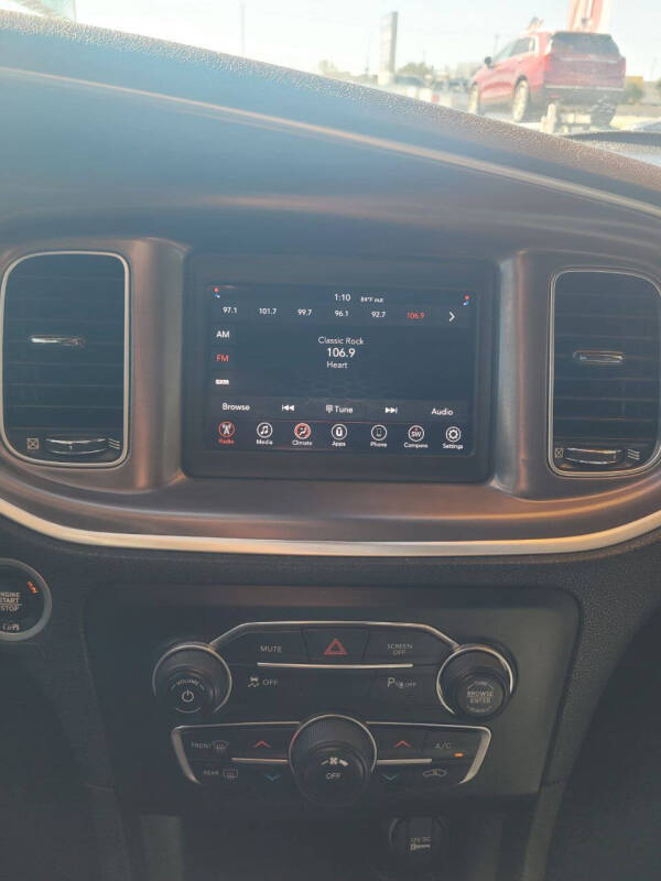 2019 Dodge Charger SXT