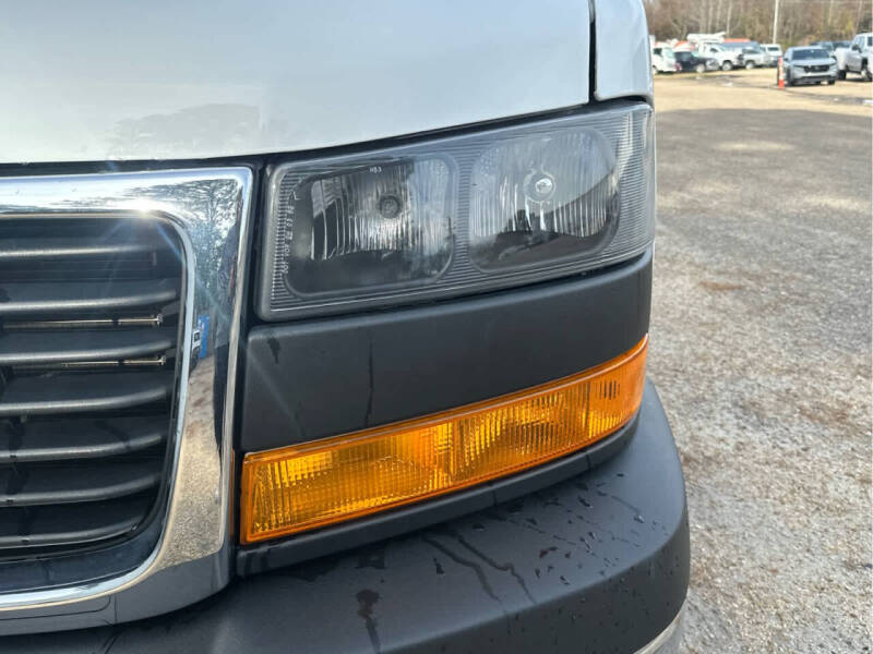 2024 GMC Savana 2500