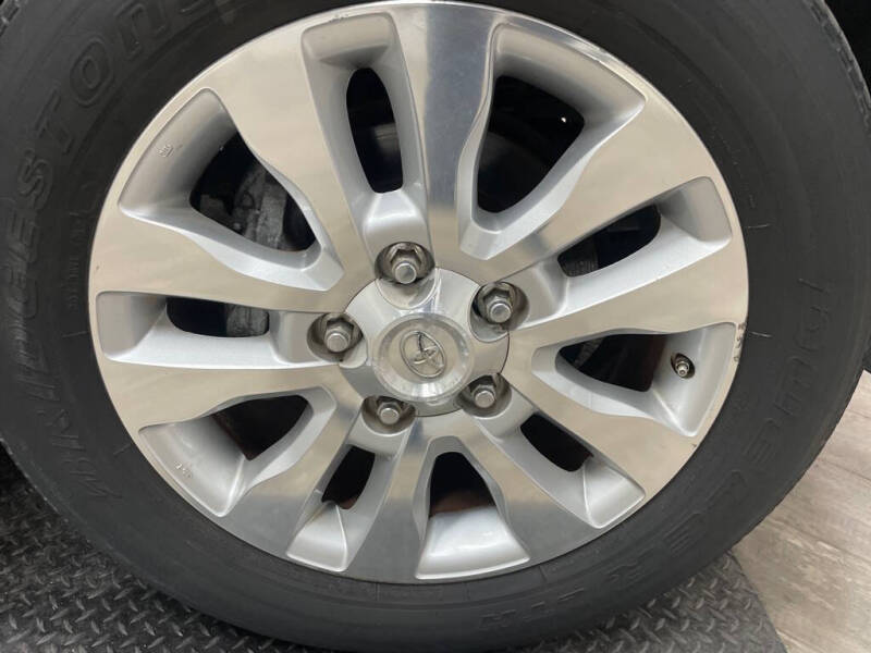 2011 Toyota Sequoia Platinum