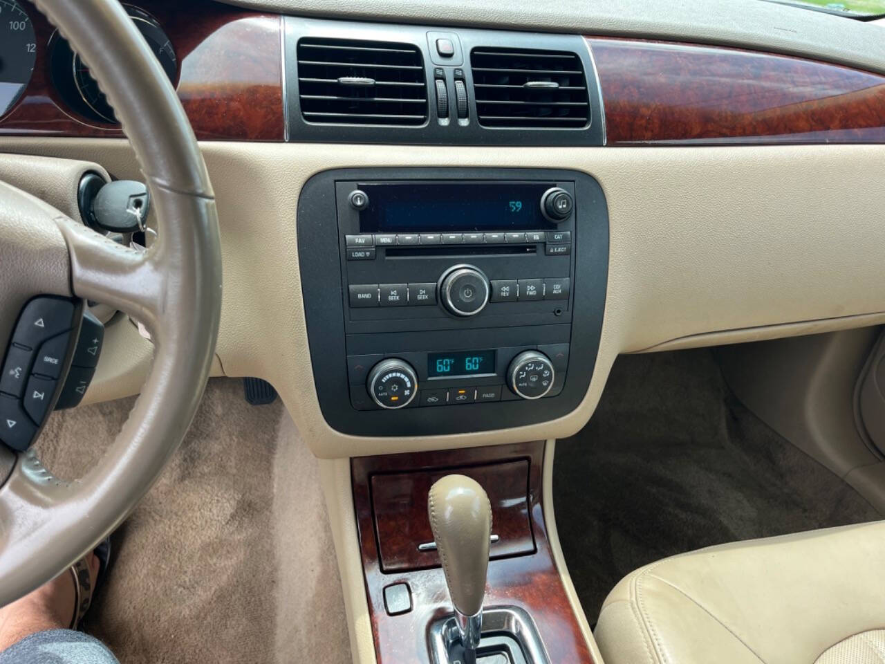 2006 Buick Lucerne for sale at YOUR CAR GUY RONNIE in Alabaster, AL