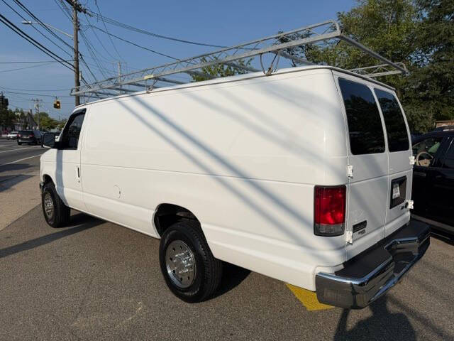 2013 Ford E-Series E-350 SD