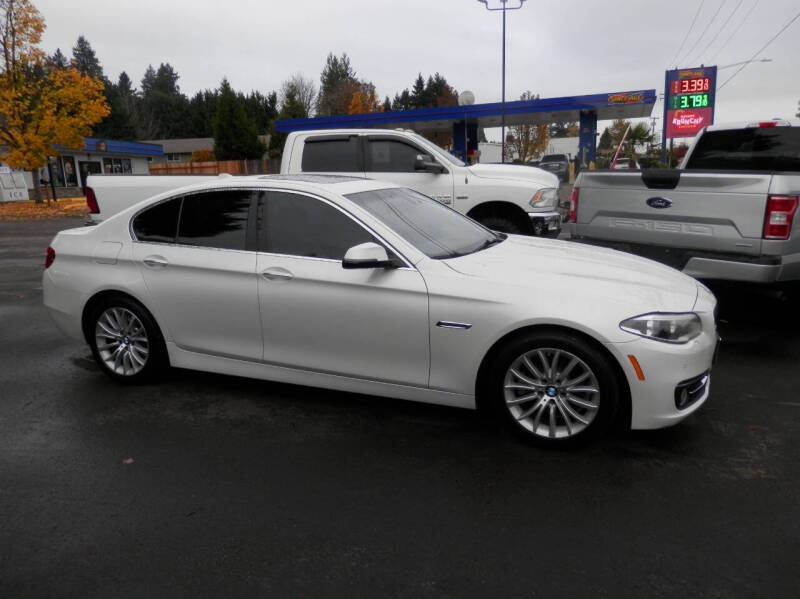 2016 BMW 5 Series 528i