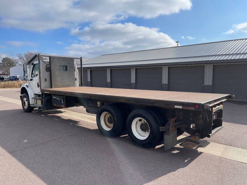 2012 Freightliner Business class M2