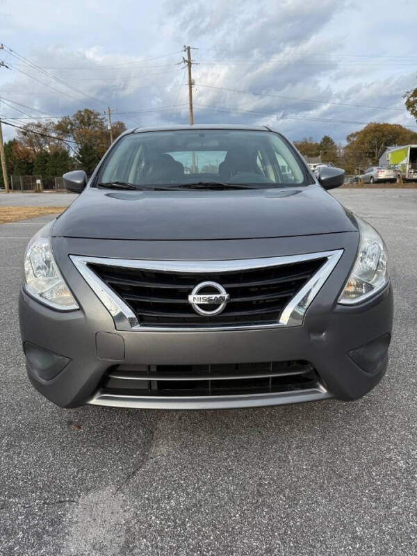 2018 Nissan Versa S Plus
