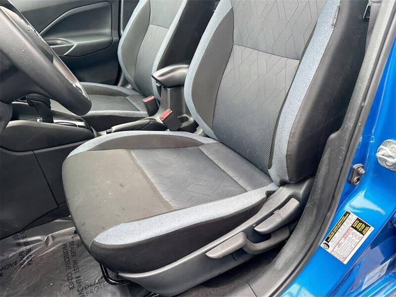 2024 Nissan Versa SV