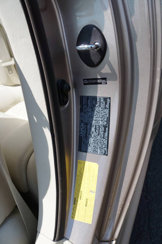 2004 Lexus SC 430