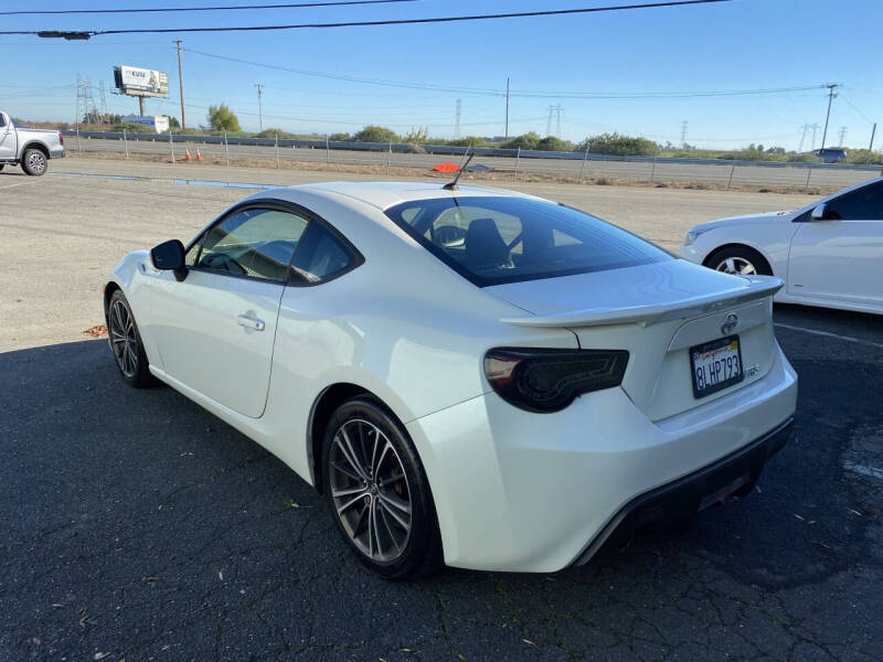 2014 Scion FR-S