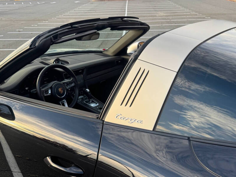 2019 Porsche 911 Targa 4 GTS