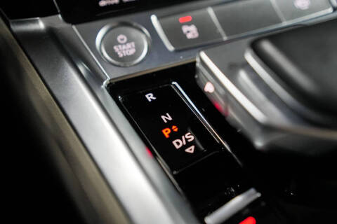 2019 Audi e-tron quattro Premium Plus