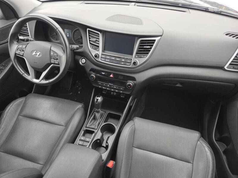 2017 Hyundai Tucson SE Plus