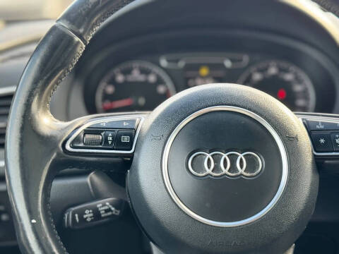 2015 Audi Q3 2.0T quattro Prestige