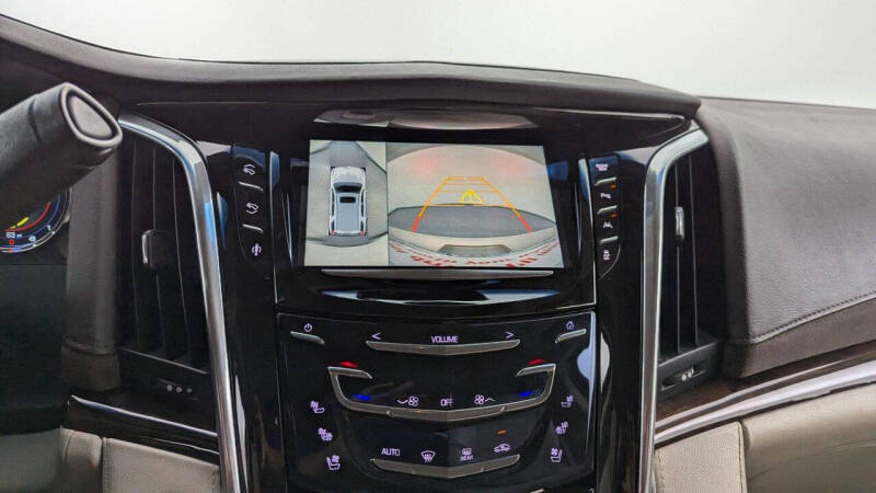 2016 Cadillac Escalade Luxury Collection