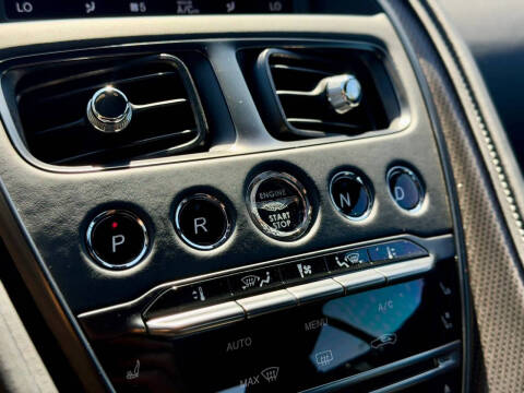2017 Aston Martin DB11
