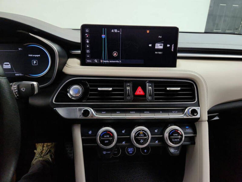2022 Genesis G70