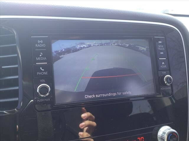 2020 Mitsubishi Outlander ES