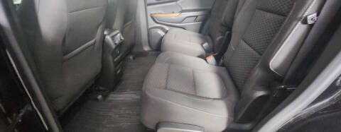 2017 GMC Acadia SLE-2