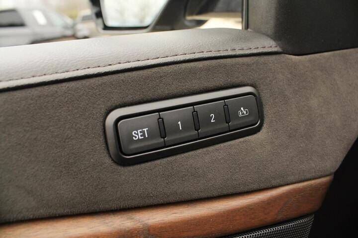 2018 Cadillac Escalade ESV Premium Luxury