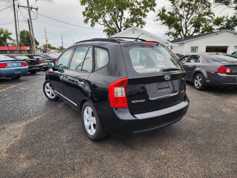 2008 Kia Rondo EX
