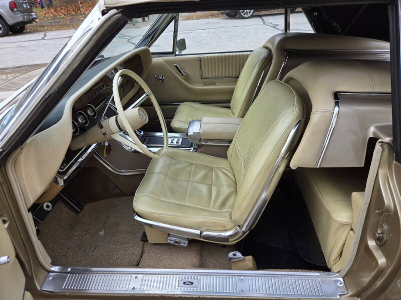 1966 Ford Thunderbird