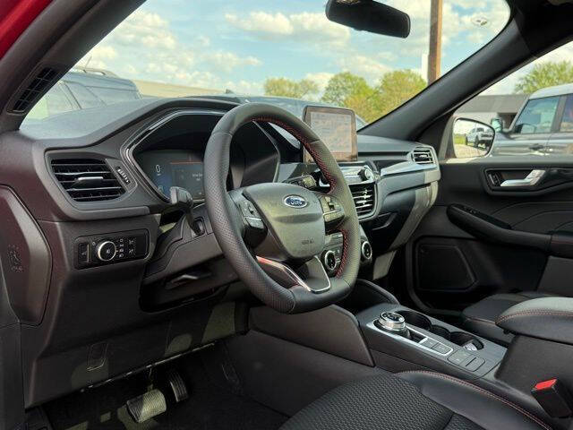2026 Ford Escape ST-Line Select