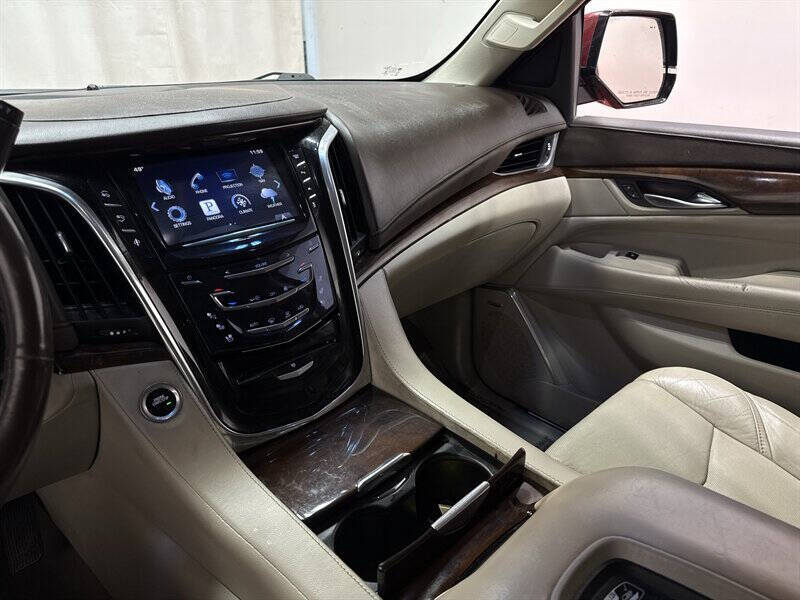 2016 Cadillac Escalade ESV Luxury Collection