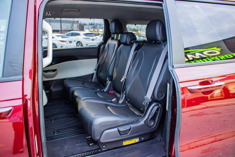 2023 Kia Carnival EX