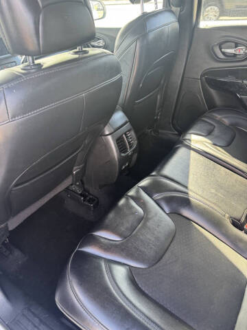 2021 Jeep Cherokee Latitude Plus