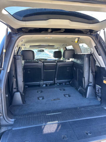 2011 Lexus LX 570