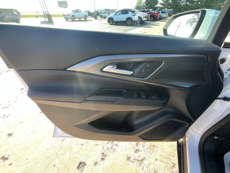 2026 Chevrolet Equinox EV LT 1