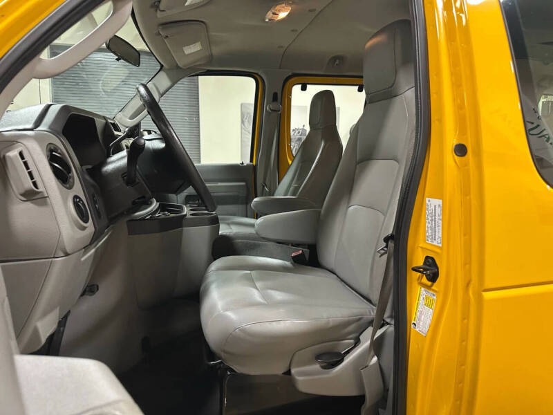 2011 Ford E-Series