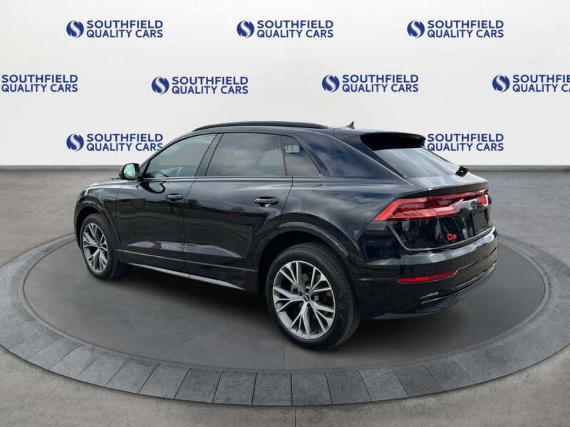 2021 Audi Q8 quattro Premium 55 TFSI