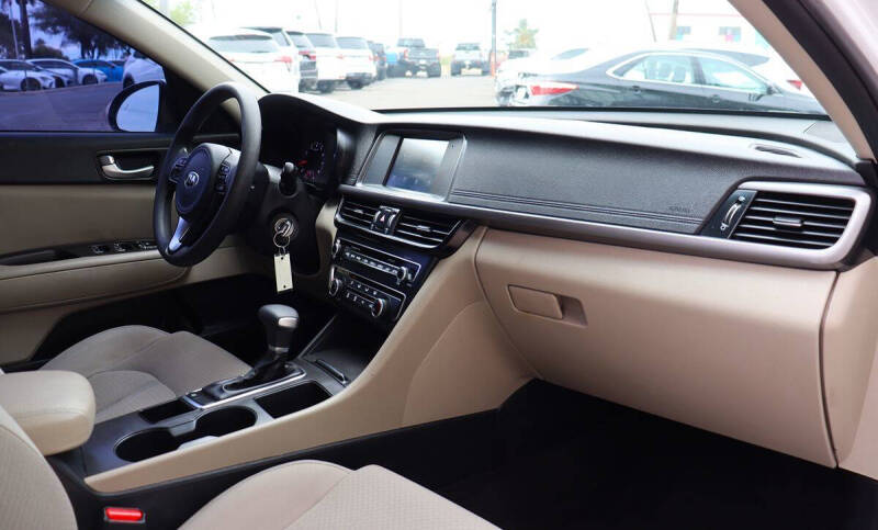 2018 Kia Optima LX