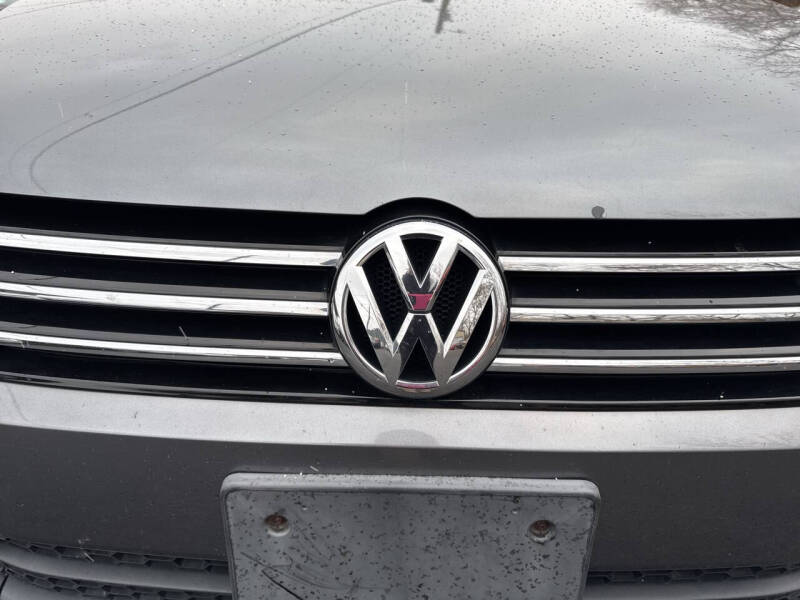 2014 Volkswagen Passat SE photo 13