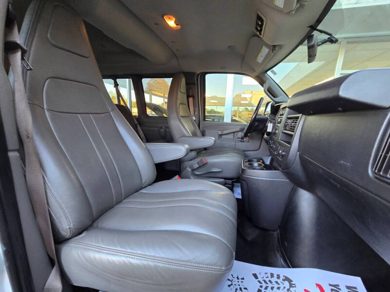 2020 Chevrolet Express LS 2500