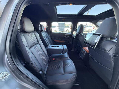 2023 Mitsubishi Outlander PHEV SEL