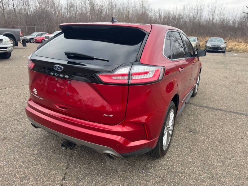 2022 Ford Edge Titanium photo 8