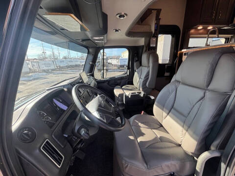 2025 Freightliner S2RV Chassis