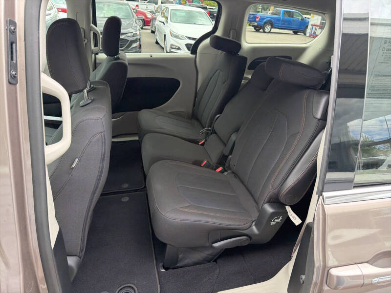 2018 Chrysler Pacifica Touring Plus