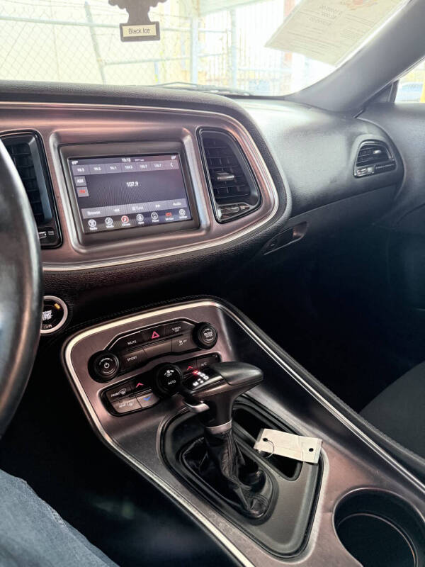 2018 Dodge Challenger SXT