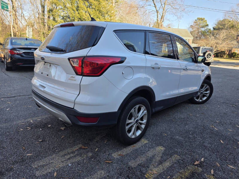 2019 Ford Escape SE