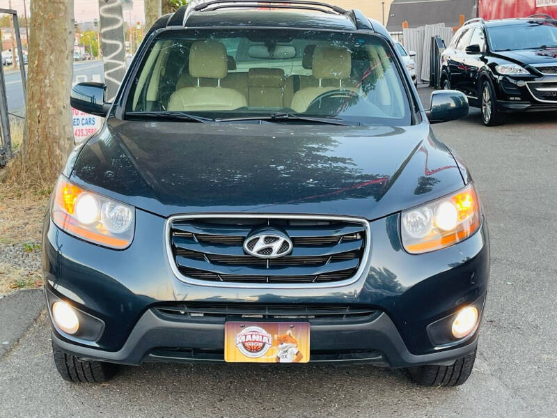 2011 Hyundai Santa Fe for sale at PRICELESS AUTO SALES LLC in Auburn WA