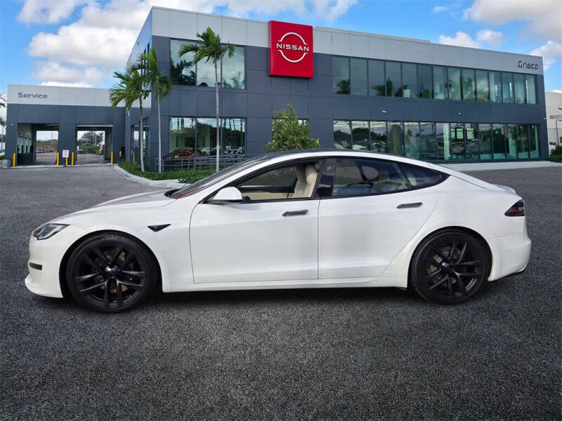 2022 Tesla Model S Plaid