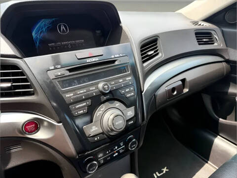 2015 Acura ILX 2.0L w/Tech