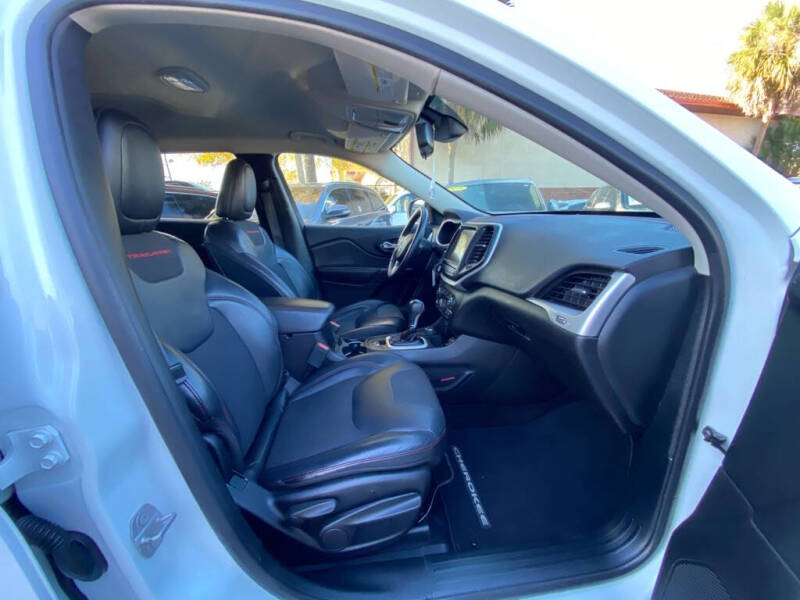 2017 Jeep Cherokee Trailhawk