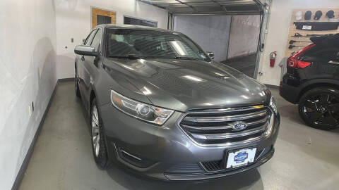 2016 Ford Taurus Limited