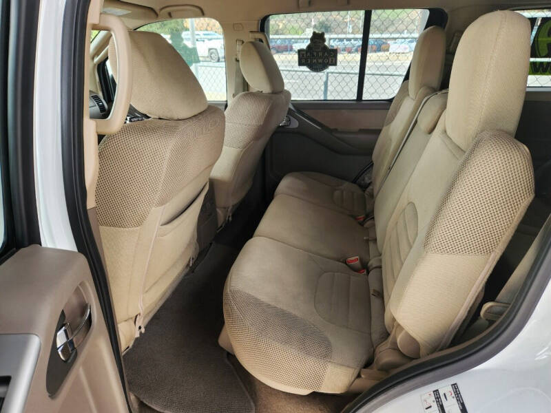 2012 Nissan Pathfinder SV