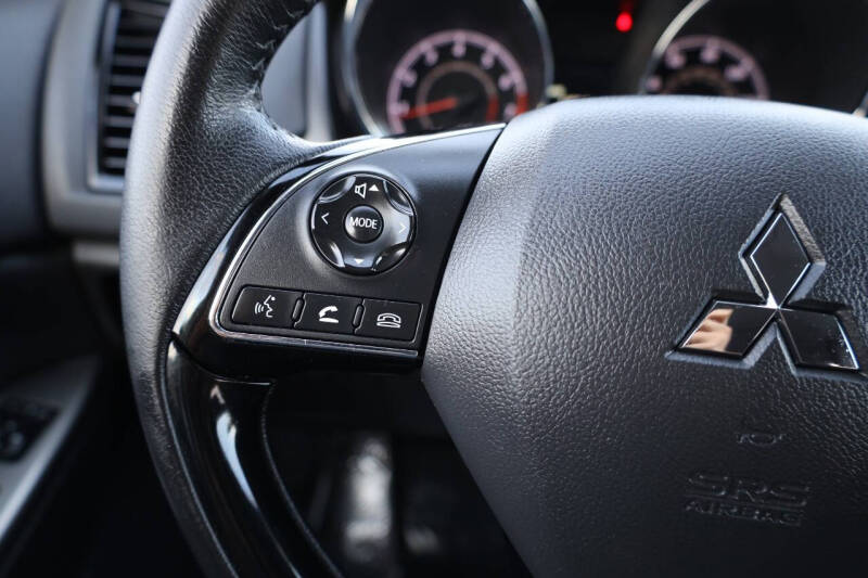 2020 Mitsubishi Outlander Sport ES