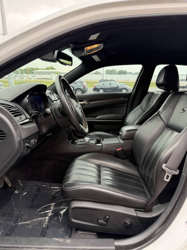 2018 Chrysler 300 S