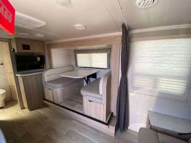 2023 Winnebago MICRO MINNIE 2108DS