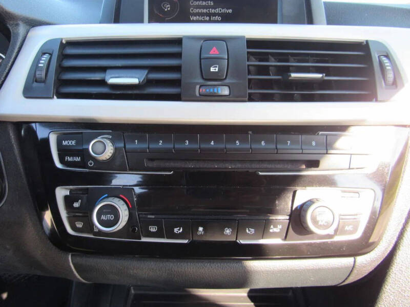 2017 BMW 3 Series 320i xDrive